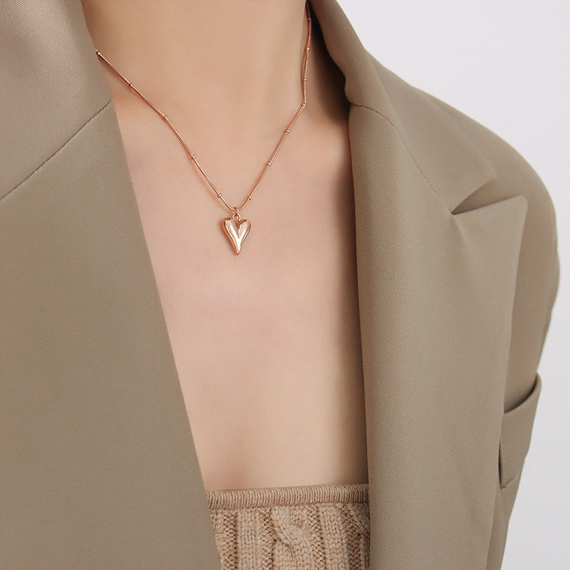 Mini Heart Charm Clavicle Necklace Pendant With Street Luxury Shine - Image 6