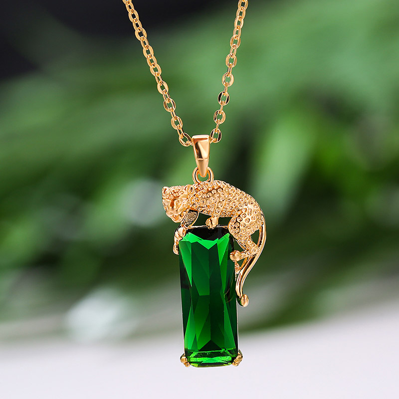 Green Emerald Leopard Pendant Necklace Gold With Street Luxury Shine - Image 5