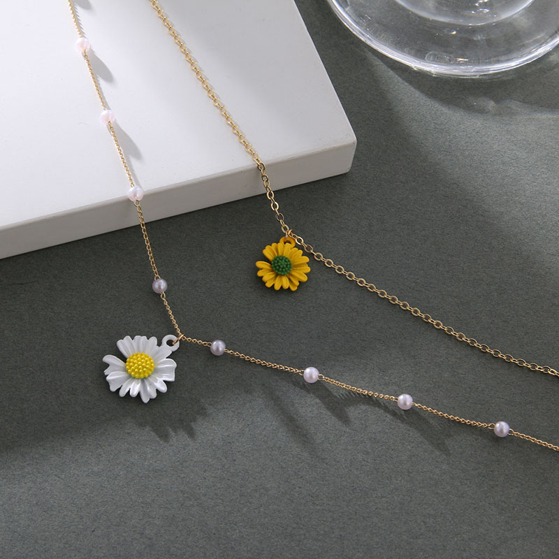 Daisy Pearl Beaded Chain Layered Necklace Gold With Street Luxury Shine - Image 5