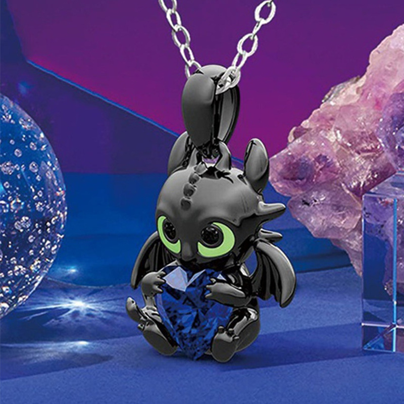 Dragon Crystal Heart Necklace Bold Statement Style With Street Luxury - Image 7
