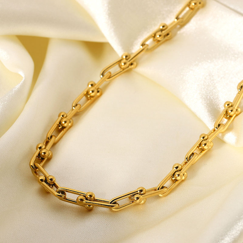 Gold Horseshoe Chain Necklace Gold With Bold Statement Appeal - Image 4