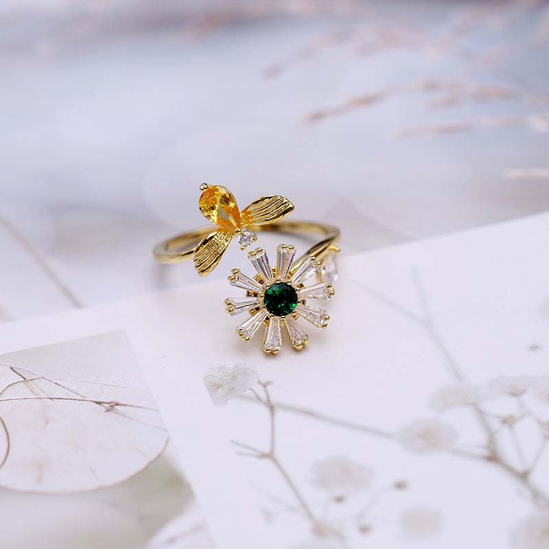 Daisy And Bee Rotatable Anti Stress Anxiety Fidget Ring Gold - Image 5