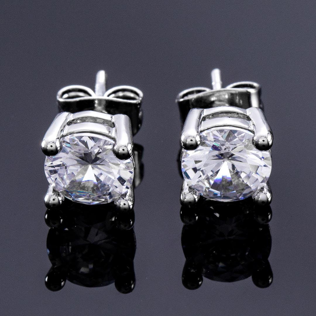 Classic Stud Earrings In White Gold With Clean Street Luxury Style - Image 4