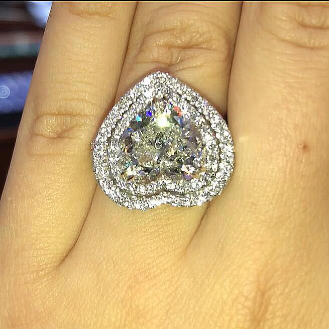 Heart Cut Halo S925 Silver Love Engagement Ring With Iced Out Shine - Image 3