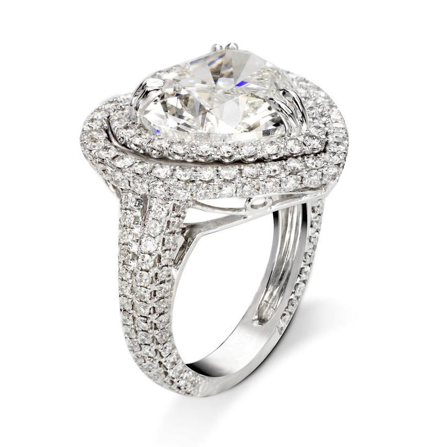 Heart Cut Halo S925 Silver Love Engagement Ring With Iced Out Shine